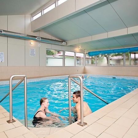 Leisure Ville Holiday Centre Уинярд Екстериор снимка